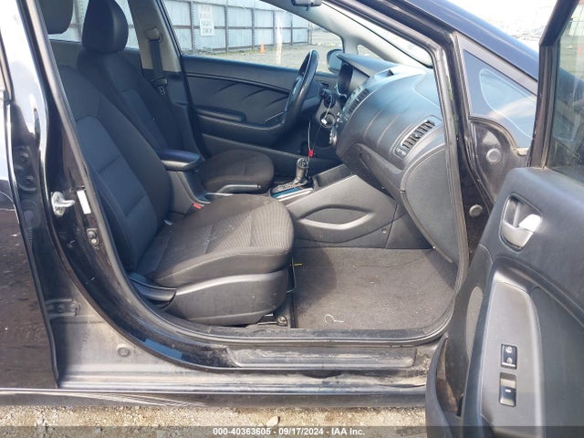 KIA FORTE LX 2017 3KPFK4A75HE070586 Image 5