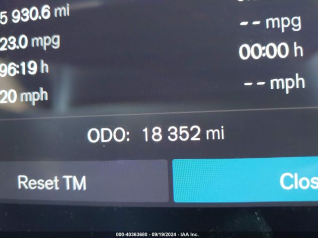 YV4L12UN4P2939000 Volvo Xc40 B5 Plus Bright Theme