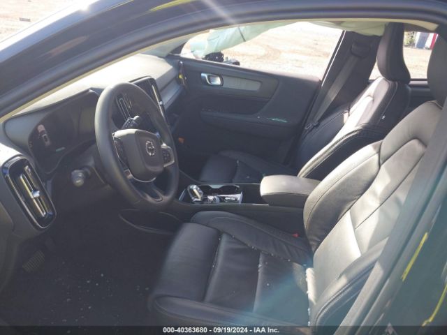 YV4L12UN4P2939000 Volvo Xc40 B5 Plus Bright Theme