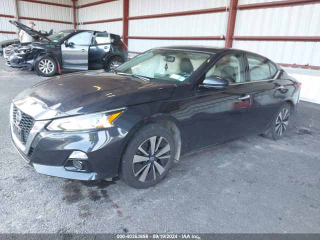 1N4BL4DW9LN323627 Nissan Altima Sv Intelligent Awd