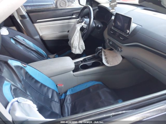 1N4BL4DW9LN323627 Nissan Altima Sv Intelligent Awd