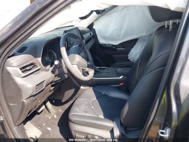 Toyota Highlander Xle 2022 5TDGZRBHXNS591888 Image 5