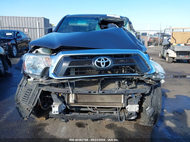 Toyota Tacoma Base V6 2015 3TMLU4EN8FM187507 Image 12