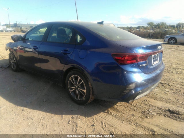 KIA Forte Lxs 2023 3KPF24AD0PE572653 Image 3