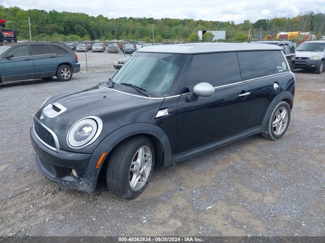 2010 MINI COOPER S CLUBMAN WMWMM3C53ATP94536 Photo 1