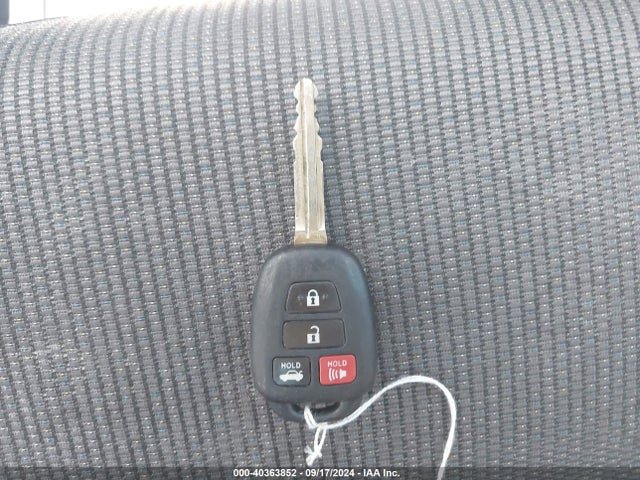 Toyota COROLLA SE 2017 5YFBURHE9HP575118 Image 11