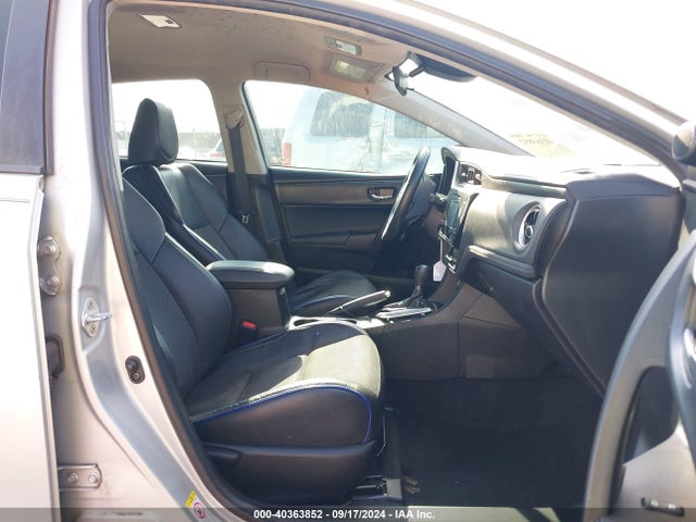 Toyota COROLLA SE 2017 5YFBURHE9HP575118 Image 5