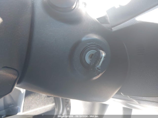 2T1BURHE2EC144762 Toyota COROLLA L