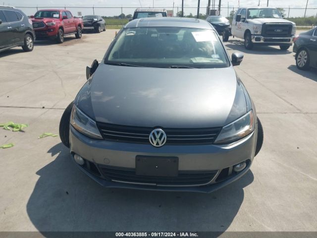 3VWL07AJ2EM426433 Volkswagen Jetta 1.8t Sel