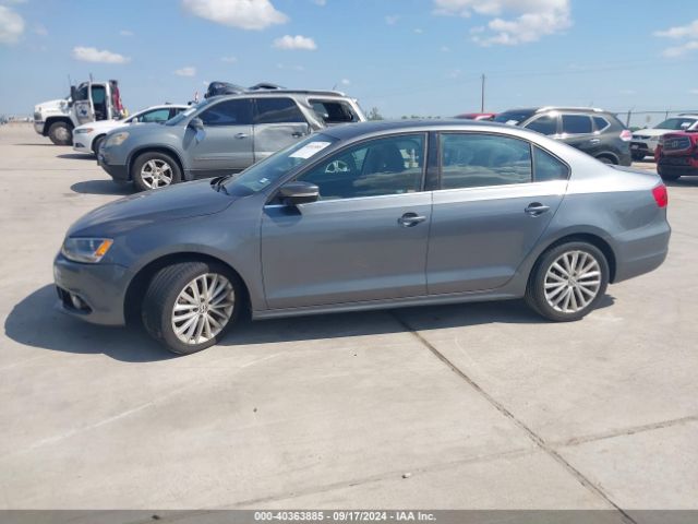 3VWL07AJ2EM426433 Volkswagen Jetta 1.8t Sel