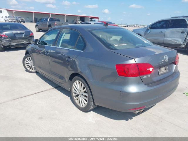 3VWL07AJ2EM426433 Volkswagen Jetta 1.8t Sel