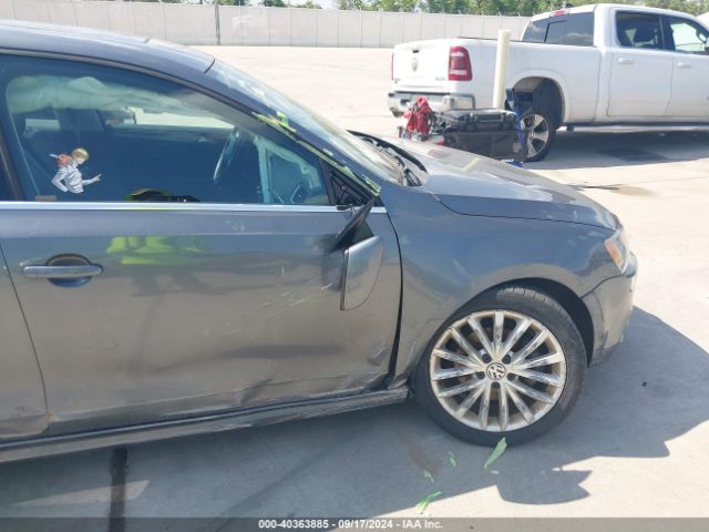 3VWL07AJ2EM426433 Volkswagen Jetta 1.8t Sel