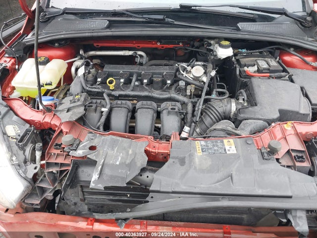 Ford FOCUS SE 2018 1FADP3K2XJL276527 Image 10