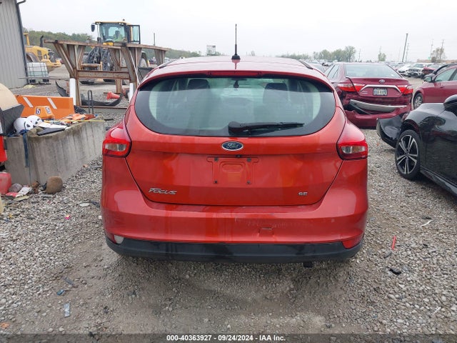 Ford FOCUS SE 2018 1FADP3K2XJL276527 Image 17