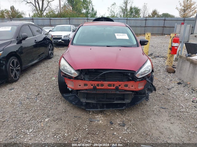 Ford FOCUS SE 2018 1FADP3K2XJL276527 Image 6