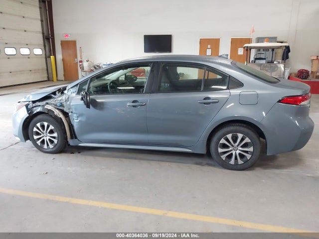 Toyota Corolla Hybrid Le 2022 JTDEAMDE5NJ047557 Image 14
