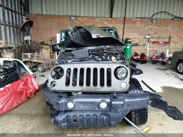 1C4BJWFG0FL697299 Jeep Wrangler Unlimited Rubicon