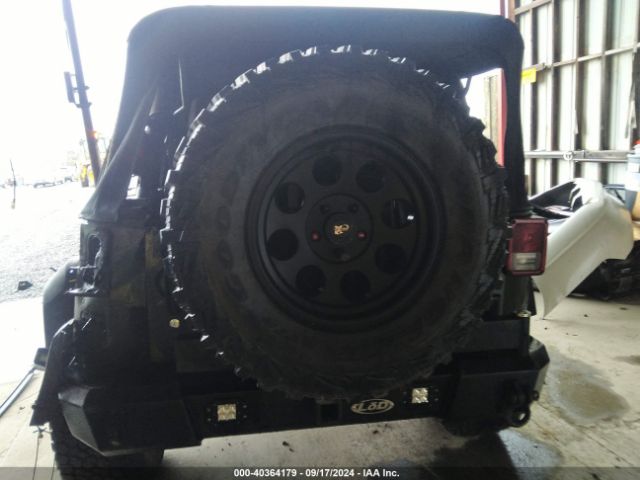 1C4BJWFG0FL697299 Jeep Wrangler Unlimited Rubicon