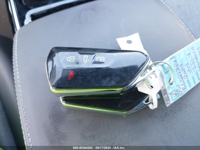 1V2BMPE83RC021746 Volkswagen Id.4 Standard