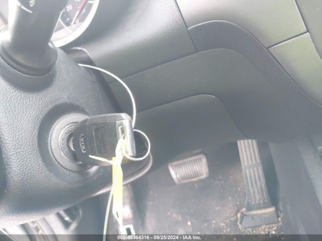 KNAFX4A65F5349521 KIA FORTE LX