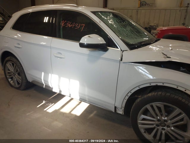 WA1BNAFY9J2048397 Audi Q5 2.0t Premium/2.0t Tech Premium