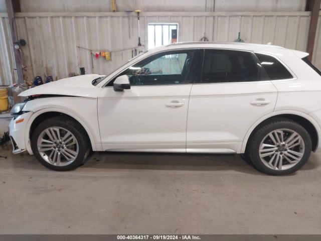 WA1BNAFY9J2048397 Audi Q5 2.0t Premium/2.0t Tech Premium