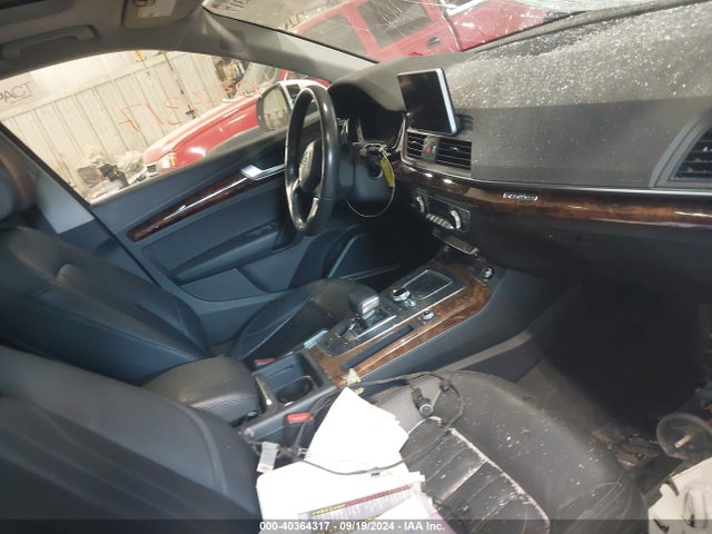 WA1BNAFY9J2048397 Audi Q5 2.0t Premium/2.0t Tech Premium