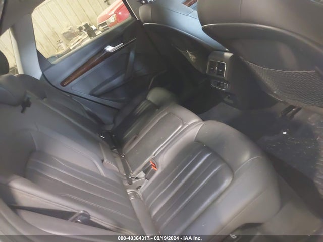 WA1BNAFY9J2048397 Audi Q5 2.0t Premium/2.0t Tech Premium