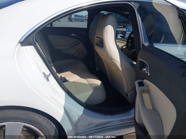 WDDSJ4EB4FN176896 Mercedes-Benz CLA 250
