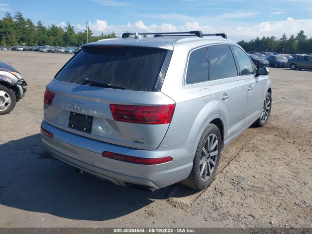 WA1LAAF72HD002934 Audi Q7 3.0t Premium