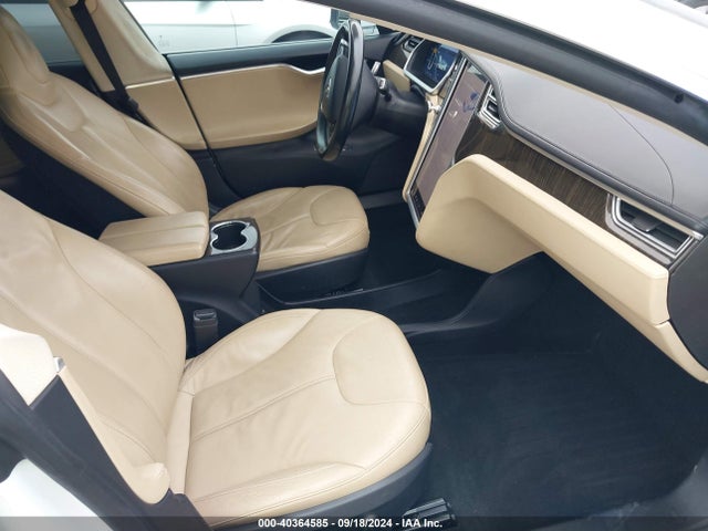 2013 TESLA MODEL S 5YJSA1CG9DFP11241 Photo 4