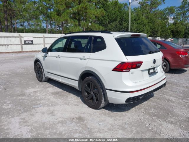 3VVCB7AX8PM103610 Volkswagen Tiguan 2.0t Se R-line Black