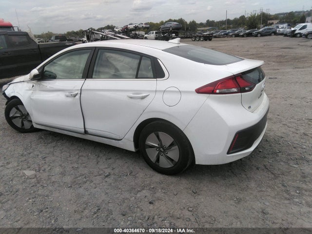 KMHC75LC4NU266581 Hyundai Ioniq Hybrid Se