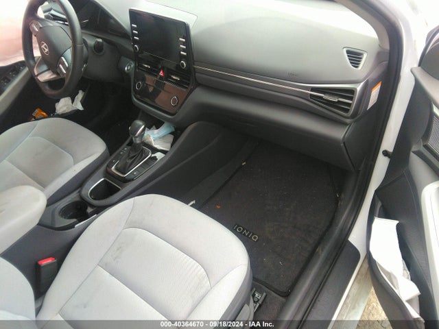 KMHC75LC4NU266581 Hyundai Ioniq Hybrid Se