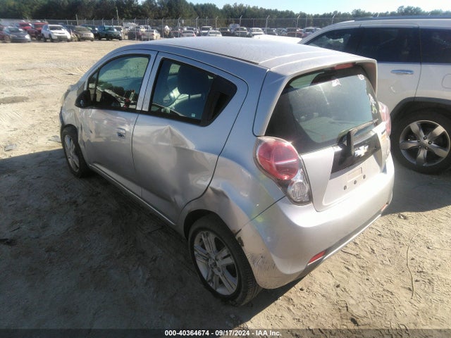 Chevrolet Spark 1lt Cvt 2015 KL8CD6S95FC801281 Image 3