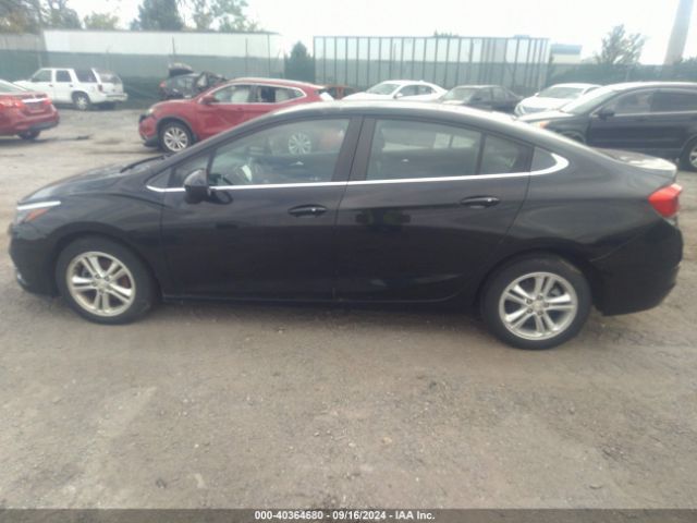 1G1BE5SM5H7208748 Chevrolet Cruze Lt Auto