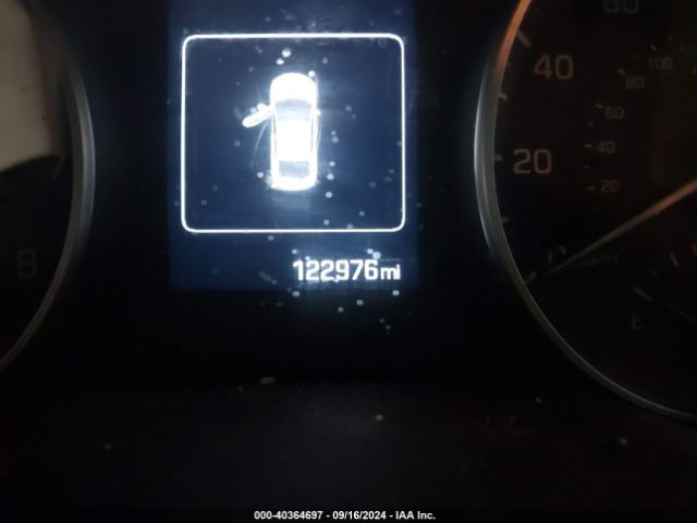 KMHD84LF0HU425588 Hyundai Elantra Value Edition
