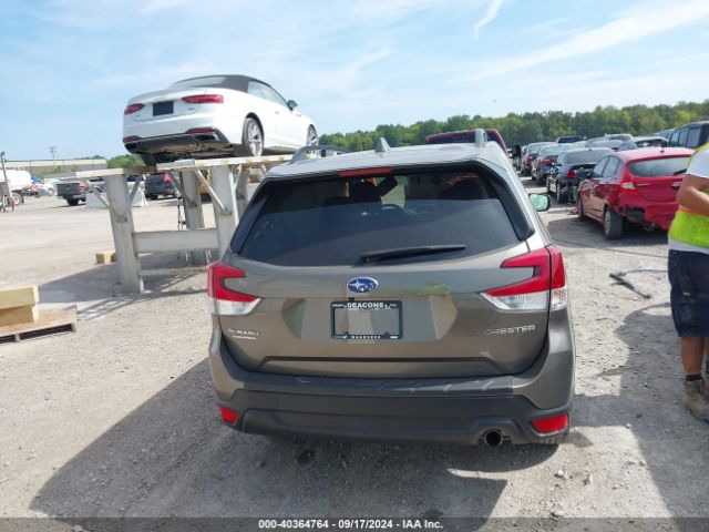 JF2SKASC5KH580108 Subaru Forester Limited