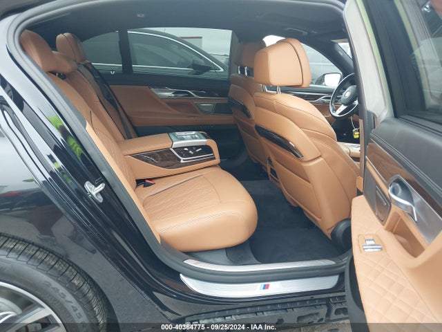 WBA7U2C04LGJ59557 BMW 750i Xdrive