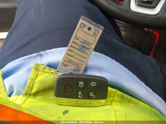 2020 JAGUAR F-PACE SADCZ2EEXLA647852 Photo 10