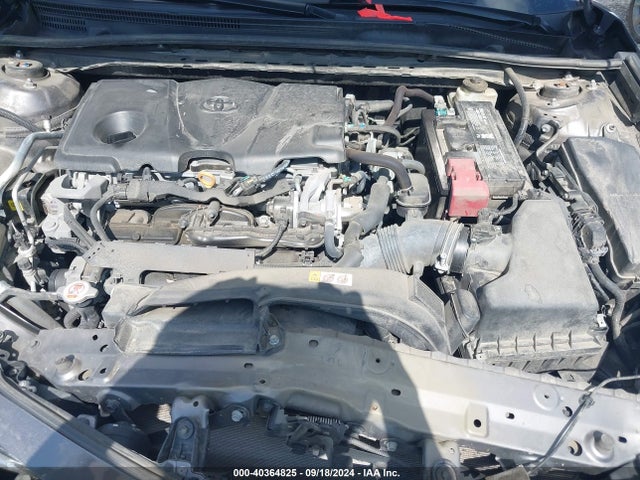 Toyota CAMRY LE 2018 4T1B11HK2JU140042 Image 10