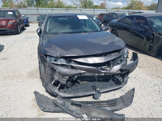 Toyota CAMRY LE 2018 4T1B11HK2JU140042 Image 6