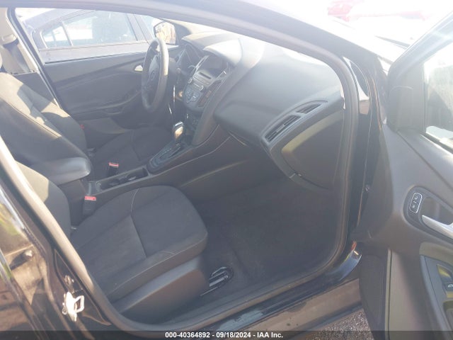 Ford FOCUS SE 2016 1FADP3F21GL255343 Image 5