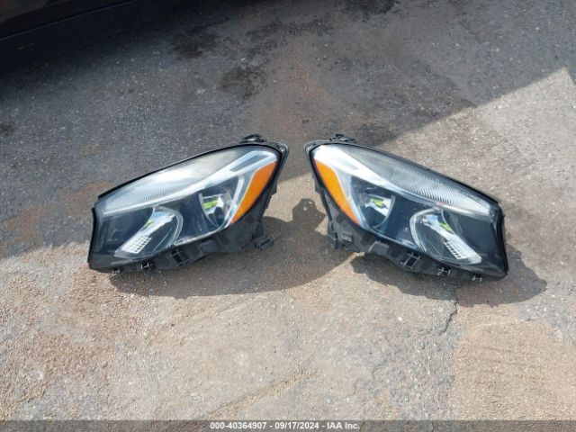 WDCTG4EB0JJ457083 Mercedes-Benz GLA 250