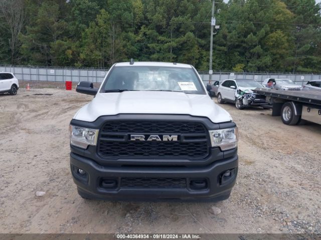 3C6UR5CJ1NG345167 RAM 2500 Tradesman  4x4 6'4 Box