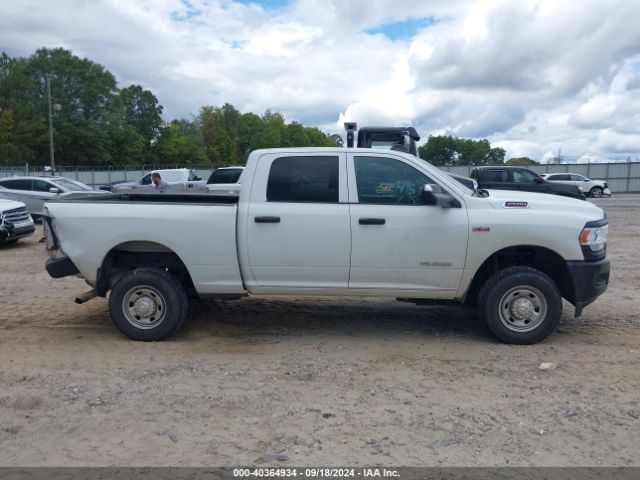 3C6UR5CJ1NG345167 RAM 2500 Tradesman  4x4 6'4 Box