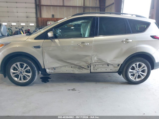 Ford ESCAPE SE 2018 1FMCU9GD5JUC53755 Image 6