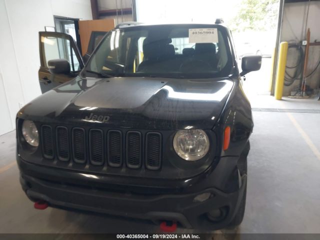 ZACCJBCT2FPB28397 Jeep Renegade Trailhawk