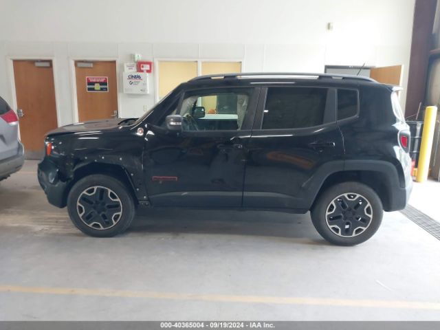 ZACCJBCT2FPB28397 Jeep Renegade Trailhawk