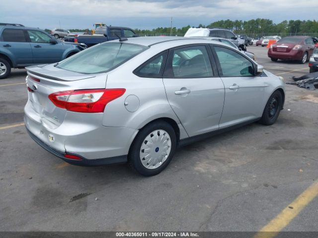 1FADP3F29EL393984 Ford FOCUS SE